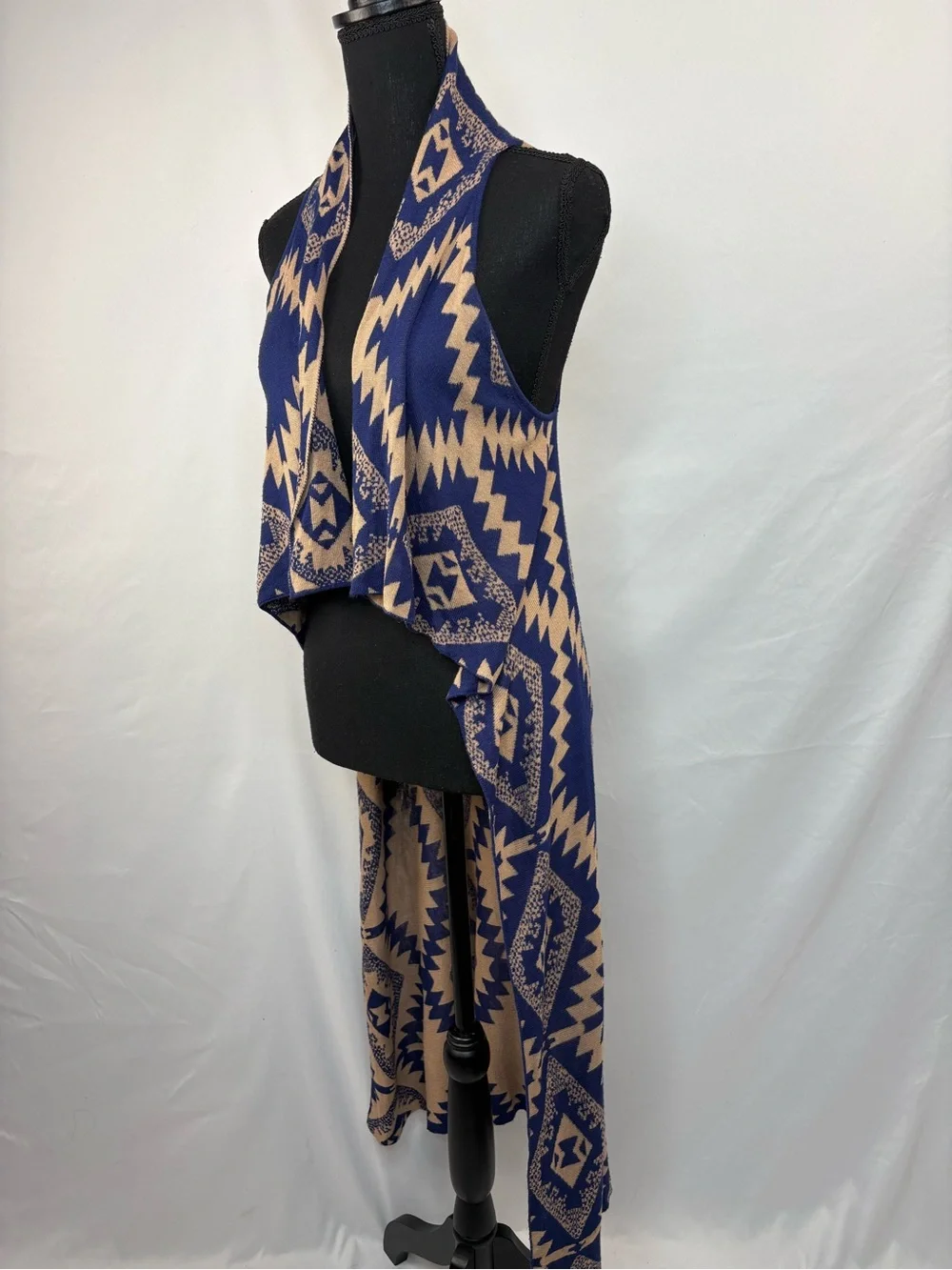 Timing Beige Sweater with Navy Aztec Design